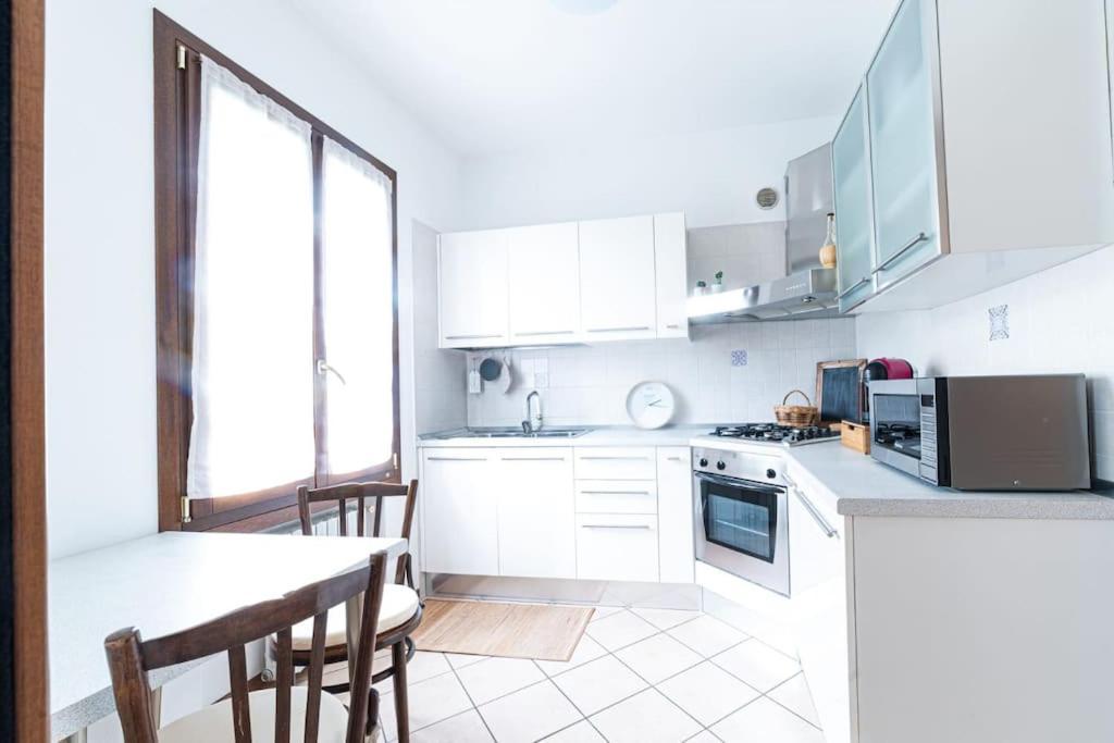 Eb28House Appartamento Con Posto Auto Compreso Padua Exteriör bild